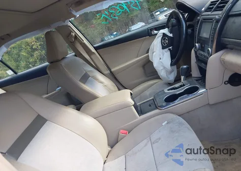 2013 Toyota Camry Hybrid Xle z USA, uszkodzony, nr VIN 4T1BD1FK5DU064198